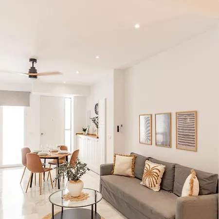 Isg Triana Estudio 3 * Севилья