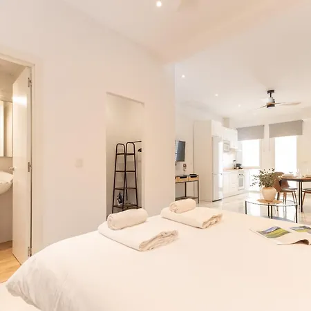 Апартаменты Isg Triana Estudio 3 *